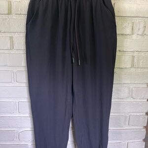 Lululemon Stretch High-Rise Paperbag Joggers Size 4 Black